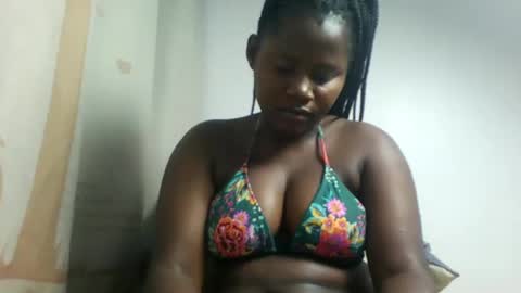 lovie_paula online show from September 22, 2025, 3:30 am