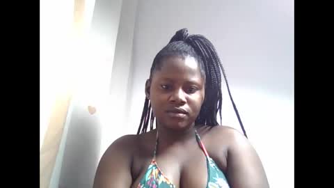 lovie_paula online show from September 25, 2025, 3:54 am