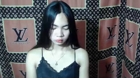 loving_rhean online show from November 17, 2025, 10:32 am