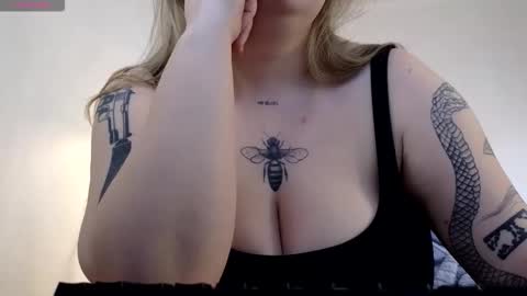 Call me Aphrodite online show from February 4, 2026, 7:25 am