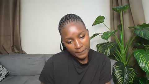 Snapshot of loyalcutie chatting on May 13, 2026, 5:27 am loyalcutie online show from May 13, 2026, 5:27 am