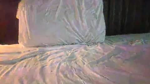 Snapshot of lozivelle chatting on November 18, 2025, 8:46 pm lozivelle online show from November 18, 2025, 8:46 pm