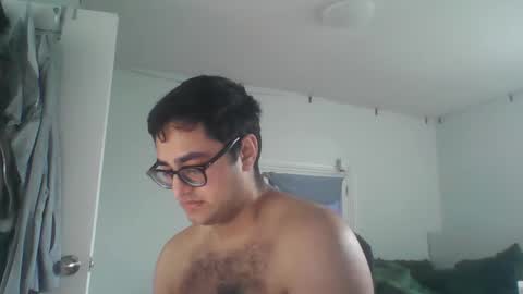Snapshot of lpop81020 chatting on April 15, 2026, 8:31 pm lpop81020 online show from April 15, 2026, 8:31 pm
