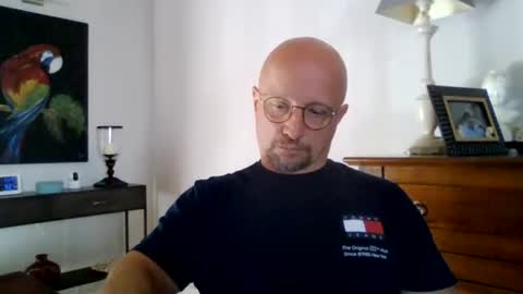 Snapshot of lrda49 chatting on July 1, 2026, 7:21 am Espigle online show from July 1, 2026, 7:21 am