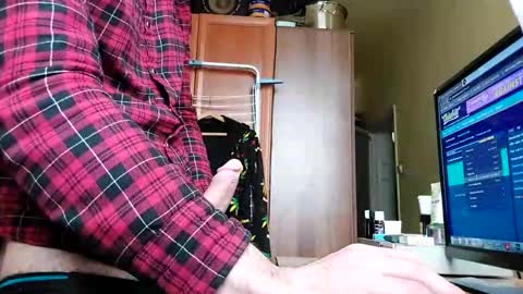 Lshot D online show from February 8, 2025, 2:05 pm