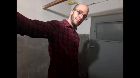 Lshot D online show from October 18, 2025, 11:33 am