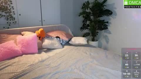 lu_muon online show from July 25, 2026, 7:17 am