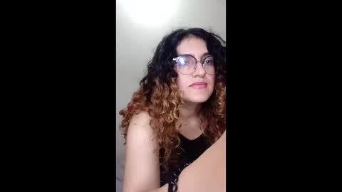 luana363 online show from April 16, 2026, 10:01 pm