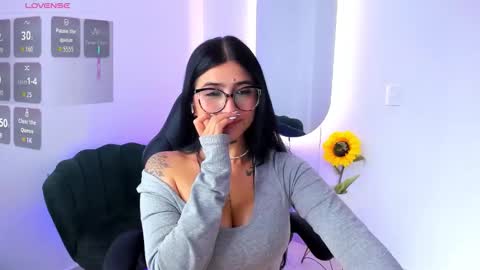 Luana online show from January 5, 2026, 5:27 pm