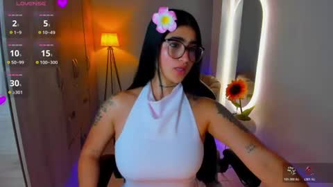 Luana online show from June 10, 2026, 12:04 pm