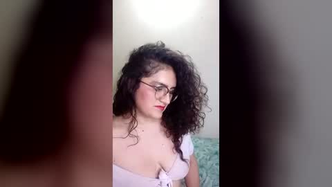 Snapshot of luanapowerful chatting on June 22, 2026, 3:25 am luanapowerful online show from June 22, 2026, 3:25 am