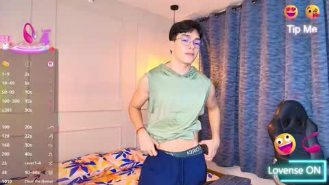 lUAN online show from March 4, 2026, 11:38 am