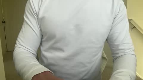 luca1010101010 online show from April 22, 2026, 4:08 pm