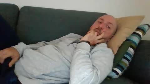 Snapshot of lucabeech88 chatting on May 1, 2026, 7:13 am Luca online show from May 1, 2026, 7:13 am