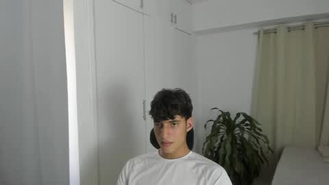 Snapshot of lucacosta19 chatting on May 7, 2026, 9:42 pm lucacosta19 online show from May 7, 2026, 9:42 pm