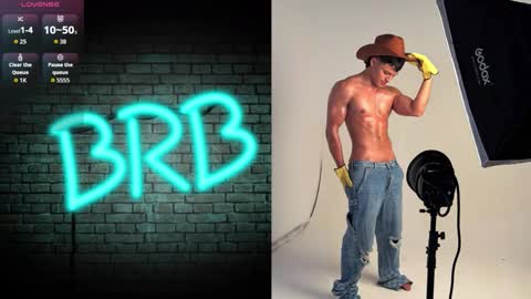 Luca Dior online show from December 21, 2025, 11:39 am