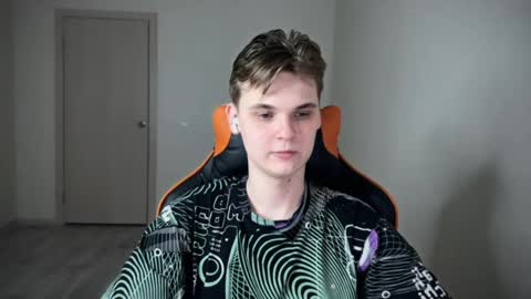 Lucas Gill online show from December 30, 2024, 11:17 pm