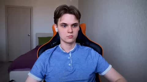 Lucas Gill online show from March 6, 2025, 6:19 am