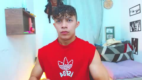 Lucas Luxx online show from September 17, 2025, 12:40 pm