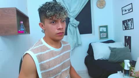 Lucas Luxx online show from November 14, 2025, 4:49 pm