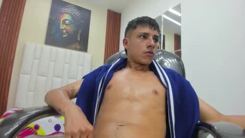  LUCAS RIVAS  online show from January 14, 2026, 10:58 pm