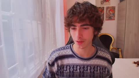 Snapshot of lucas_xo chatting on October 13, 2025, 6:19 pm lucas_xo online show from October 13, 2025, 6:19 pm