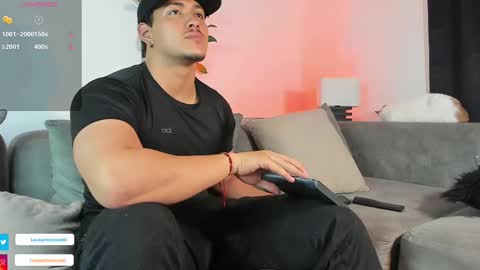 LUCA SANTOS online show from February 12, 2025, 4:12 am