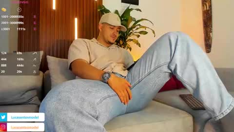 LUCA SANTOS online show from November 14, 2025, 1:15 am