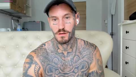 lucasexclusive online show from September 13, 2025, 4:56 am