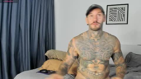 lucasexclusive online show from December 22, 2025, 5:15 am