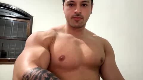 lucasfit24 online show from January 18, 2025, 6:10 pm