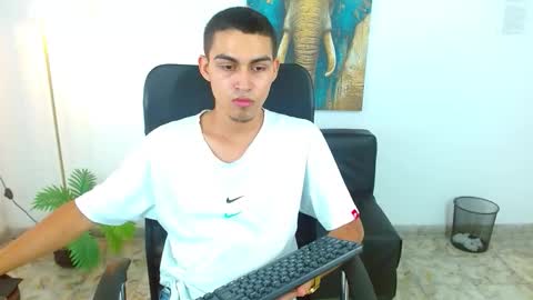 Lucas online show from March 27, 2026, 9:25 pm
