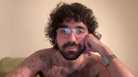 Snapshot of lucaxjay chatting on October 24, 2025, 12:01 pm Luca x Jay online show from October 24, 2025, 12:01 pm