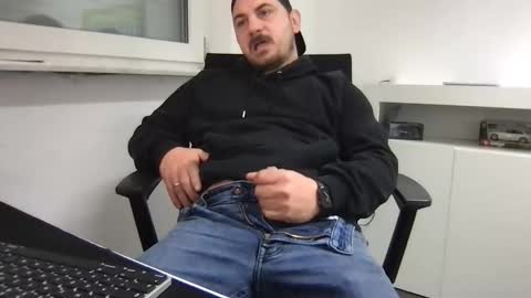 lucca_italiano online show from April 17, 2026, 11:24 am