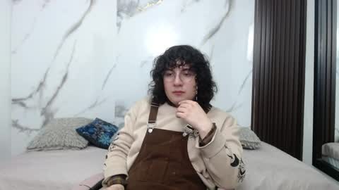 Snapshot of luccasforyou chatting on April 12, 2026, 3:00 am online show from April 12, 2026, 3:00 am