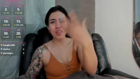 Snapshot of luccylee chatting on May 27, 2026, 1:57 am online show from May 27, 2026, 1:57 am
