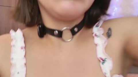 Snapshot of luci_fer15 chatting on February 6, 2026, 5:27 pm Luci y Fer online show from February 6, 2026, 5:27 pm