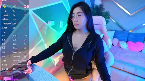 Snapshot of luci_tender chatting on May 4, 2026, 11:45 pm hanna online show from May 4, 2026, 11:45 pm
