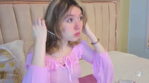 lucia_copper online show from November 16, 2025, 12:33 pm