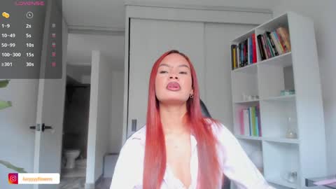 Snapshot of lucia_lee_ chatting on May 29, 2026, 5:11 pm Lucia online show from May 29, 2026, 5:11 pm