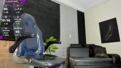 Snapshot of lucia_oregon chatting on July 25, 2026, 1:08 pm L U C I A online show from July 25, 2026, 1:08 pm