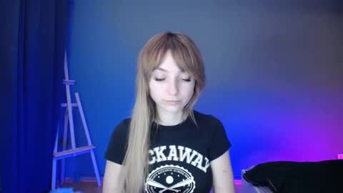 Lucy online show from March 7, 2025, 8:55 pm