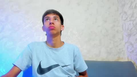 Snapshot of lucian_davii chatting on November 21, 2025, 12:37 pm Pirulo online show from November 21, 2025, 12:37 pm