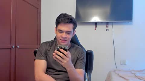 Lucian Gomez online show from October 5, 2025, 7:23 pm