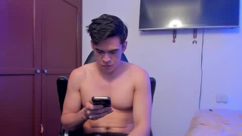 Lucian Gomez online show from October 6, 2025, 7:33 pm
