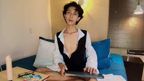 Lucian Morel S online show from October 15, 2025, 12:27 pm