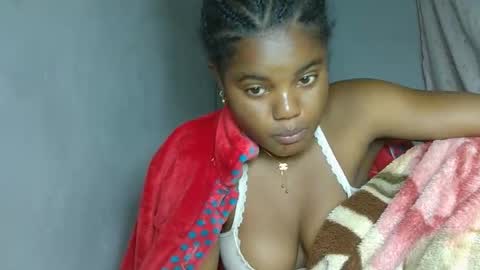 Snapshot of luciana012 chatting on September 22, 2025, 5:53 am luciana012 online show from September 22, 2025, 5:53 am
