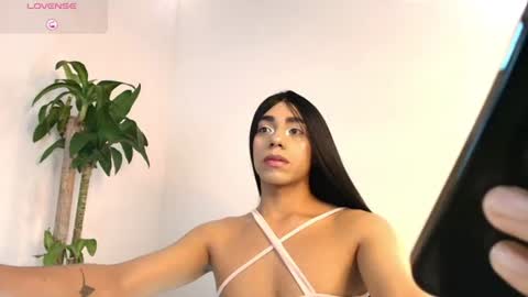 Snapshot of luciana_glow chatting on July 7, 2026, 9:41 pm luciana_glow online show from July 7, 2026, 9:41 pm
