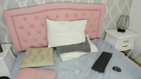 Snapshot of luciana_lopez_7 chatting on February 3, 2026, 6:22 am luciana lopez 7 online show from February 3, 2026, 6:22 am