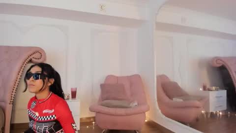 Luciana online show from October 24, 2025, 8:49 pm